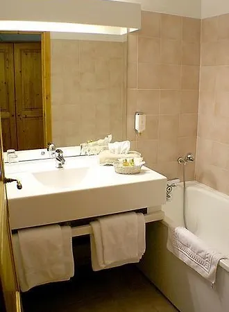 Autantic Hotel
