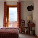 Autantic Hotel