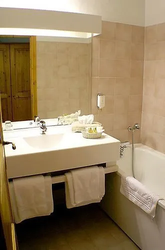 Autantic Hotel